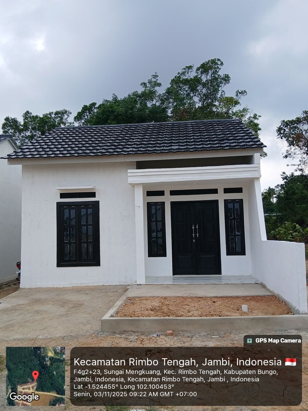 foto gerbang perumahan GRIYA DAKSINAPATI ASRI 2