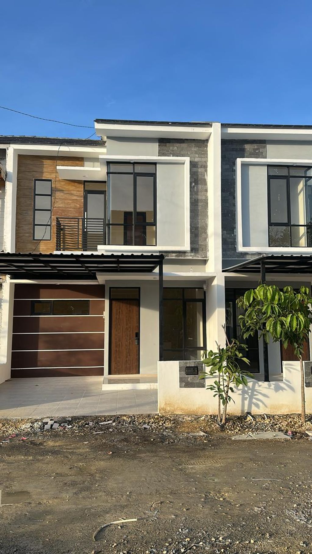 foto contoh rumah perumahan Citra Symphony