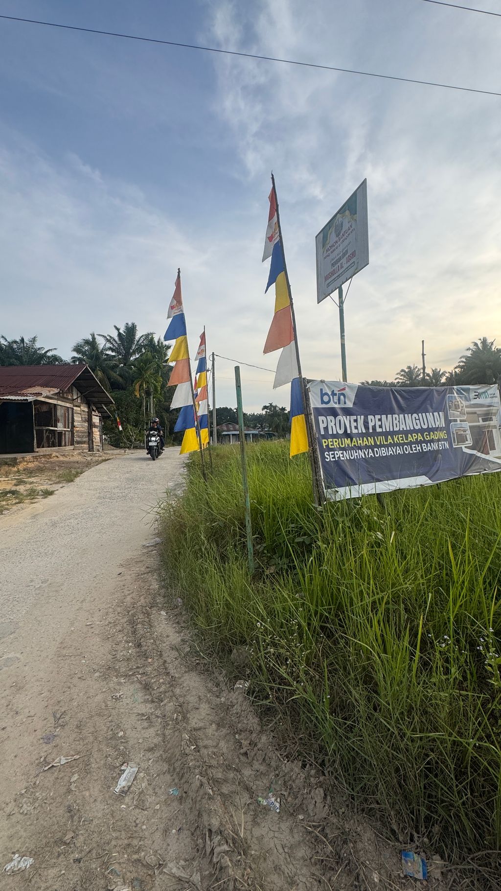 foto gerbang perumahan VILA KELAPA GADING