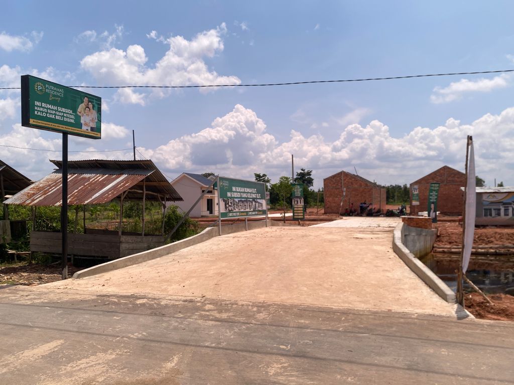 foto gerbang perumahan PUTRAMAS RESIDENCE BORANG