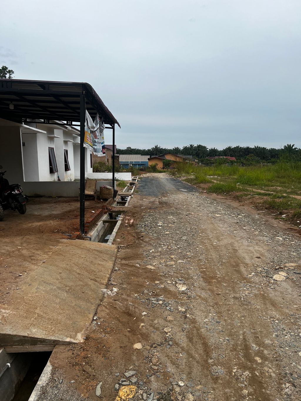 foto gerbang perumahan PUTRA RAJA