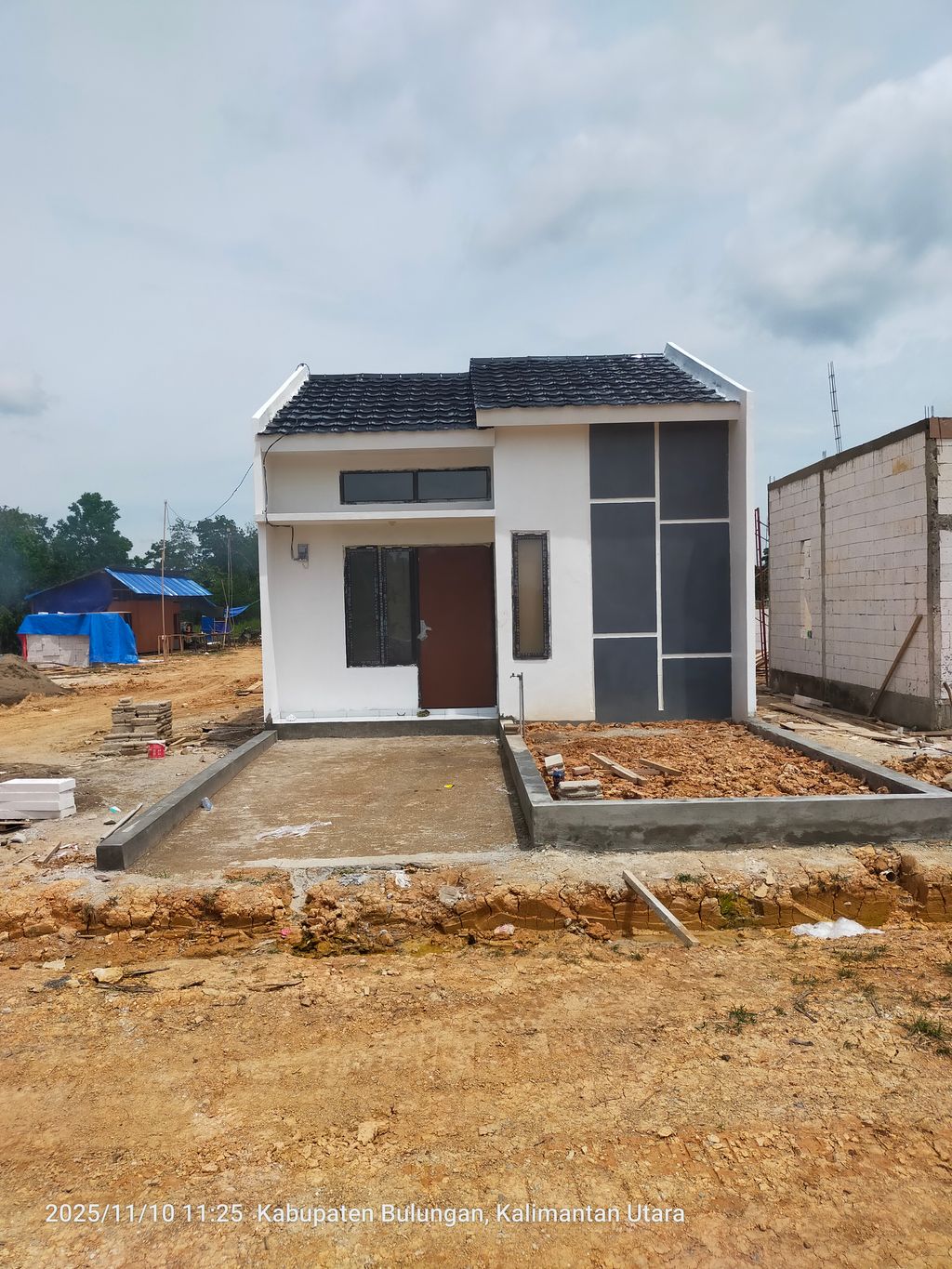 foto contoh rumah perumahan PERUMAHAN SUBSIDI PERMATA KBM