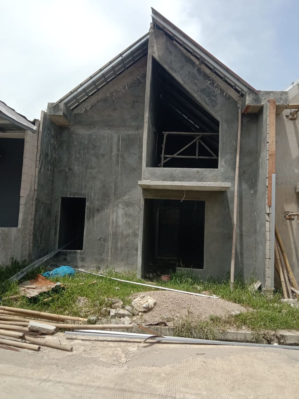 foto tampak rumah tipe 50/60 perumahan Natureland Kiano 3