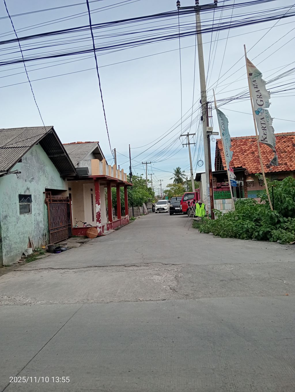 foto gerbang perumahan KERTAGRAHA GRANDE