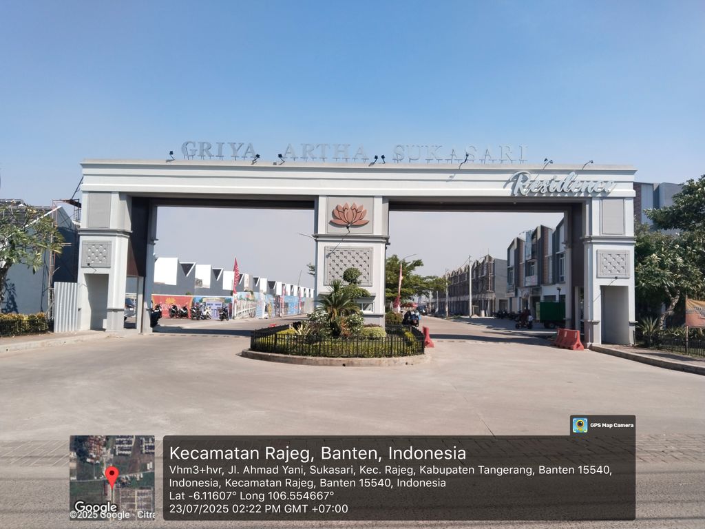 foto gerbang perumahan GRIYA ARTHA SUKASARI 2