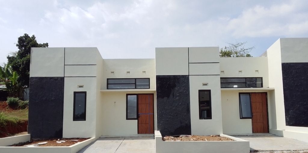 foto tampak rumah tipe 30/63 perumahan Marisland Pakelan