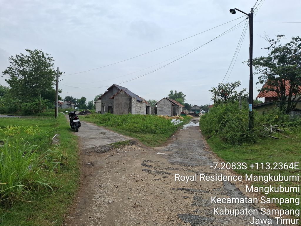 foto gerbang perumahan ROYAL MANGKUBUMI