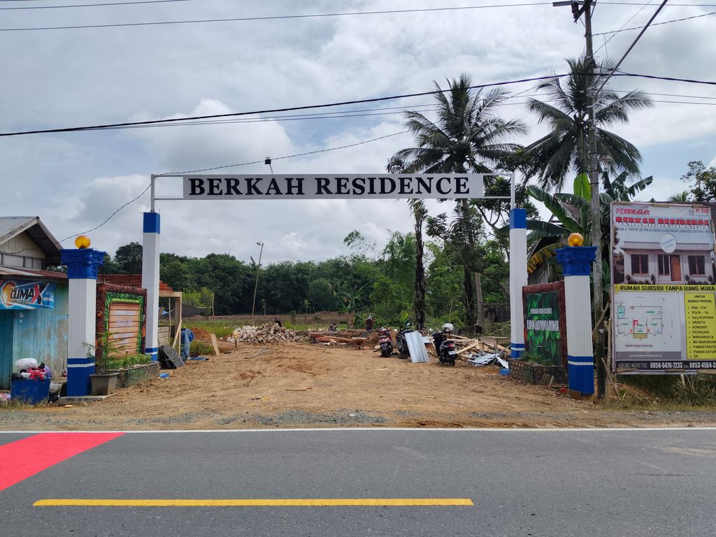 foto gerbang perumahan BERKAH RESIDENCE