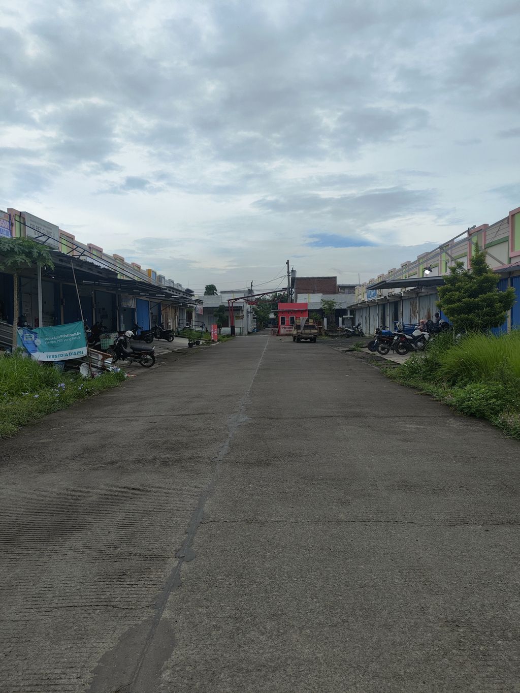 foto posisi tengah perumahan Perumahan Ivory Residence