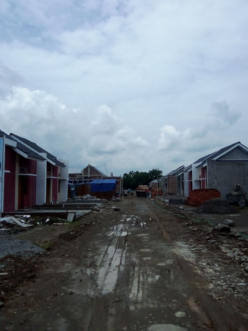 foto posisi tengah perumahan Griya Gading Permai