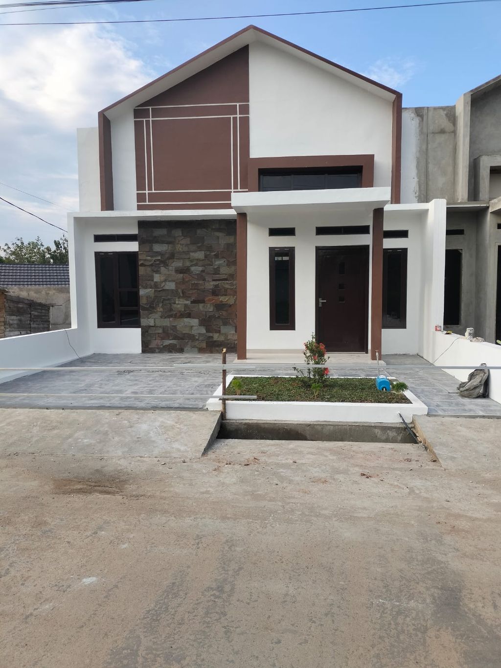 foto tampak rumah tipe 60 perumahan KEDATON RENJANA