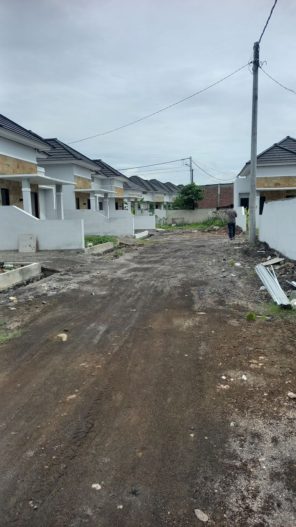 foto posisi tengah perumahan TAMAN INARA II