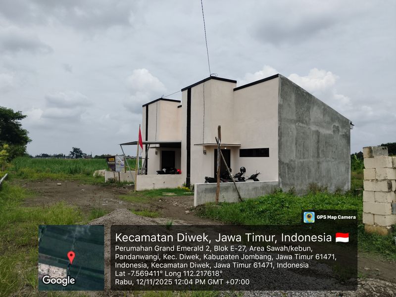 foto contoh rumah perumahan DIANDRA