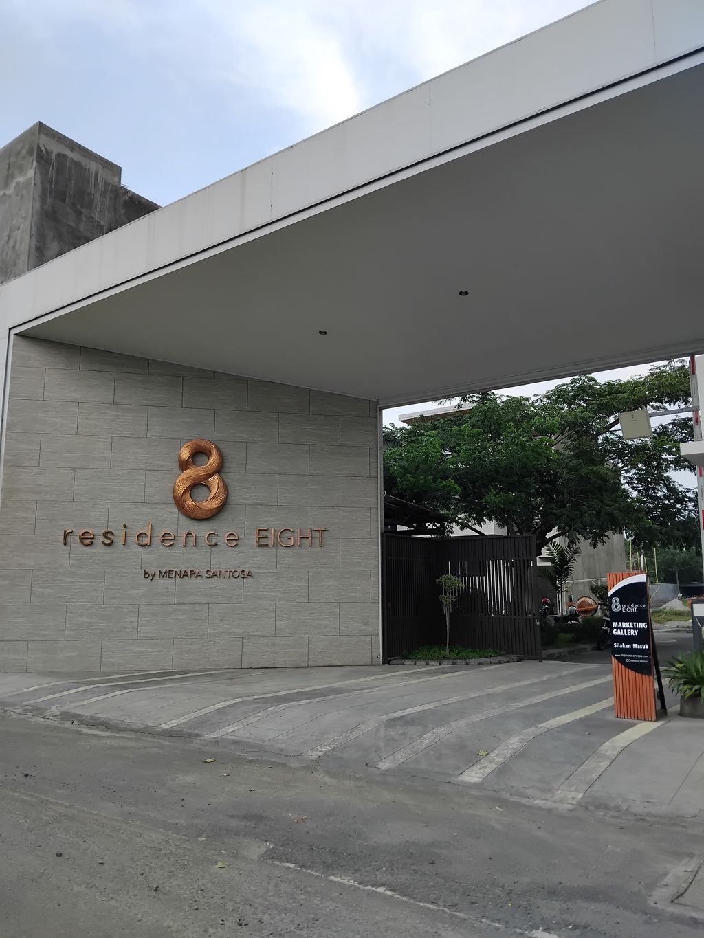 foto contoh rumah perumahan RESIDENCE 8