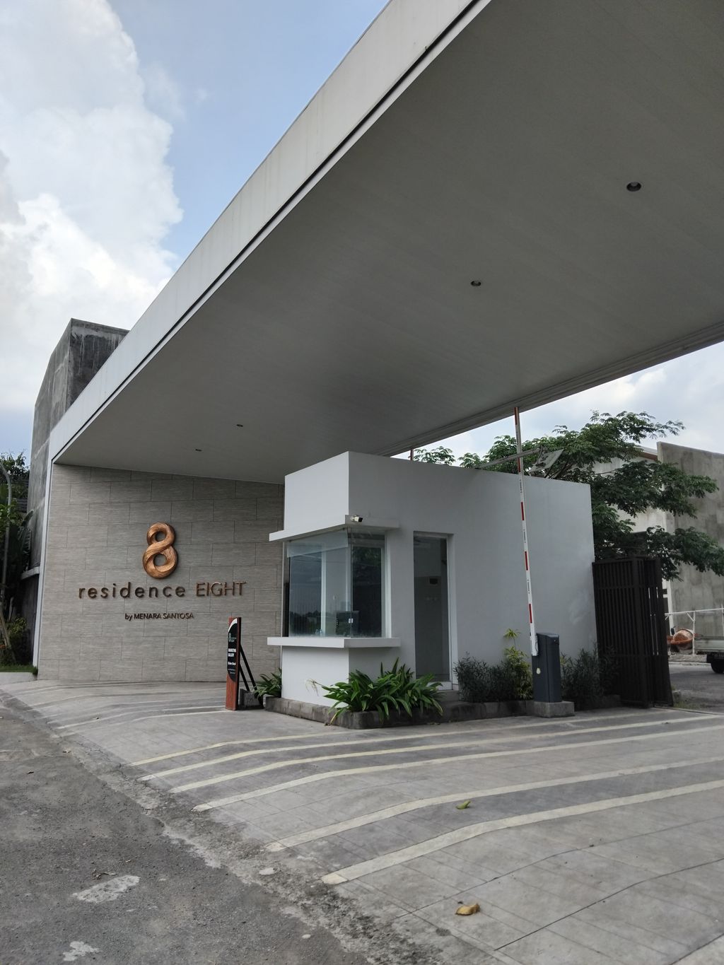 foto posisi tengah perumahan RESIDENCE 8