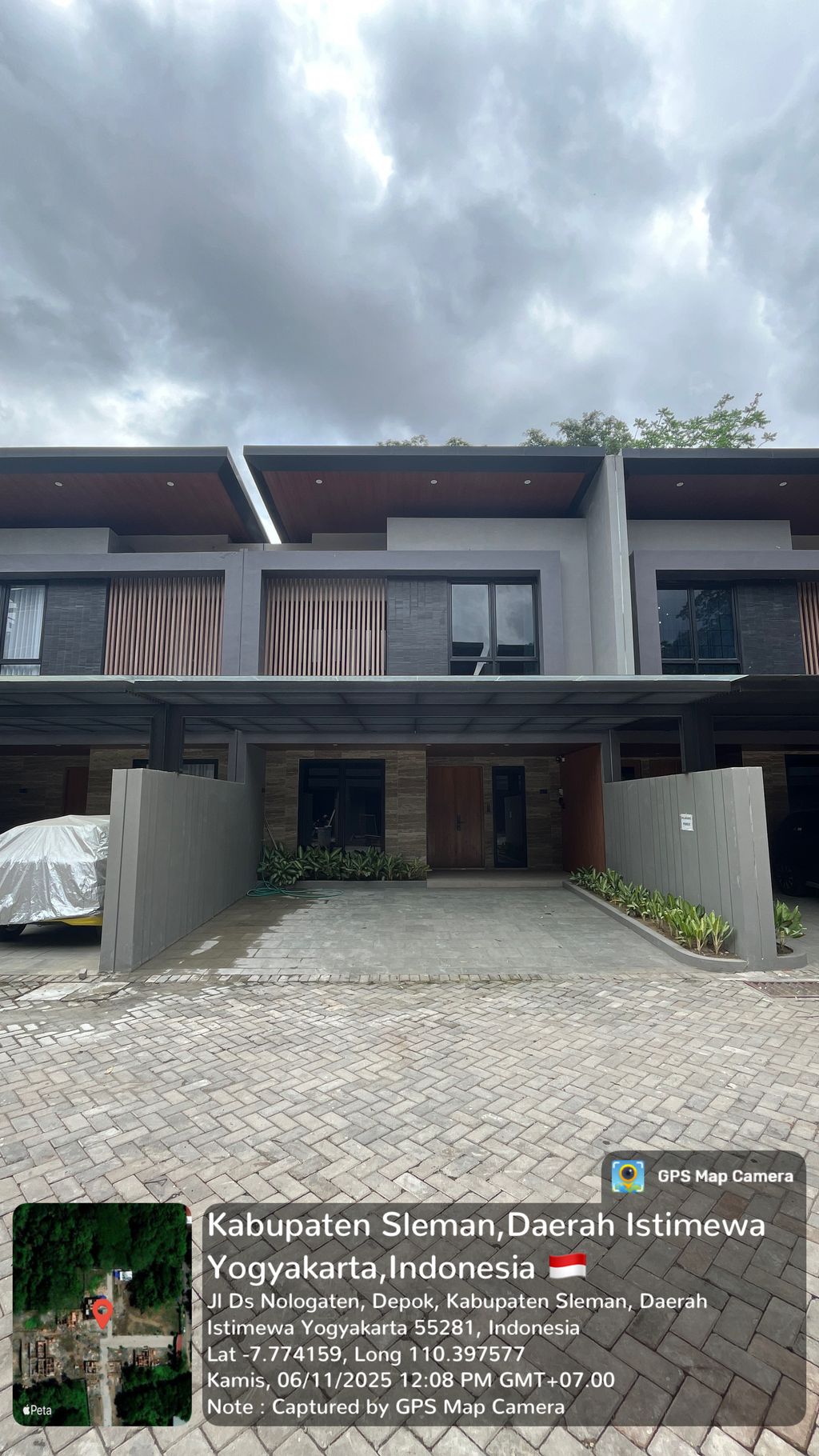 foto tampak rumah tipe 160 perumahan The Anvaya Residence