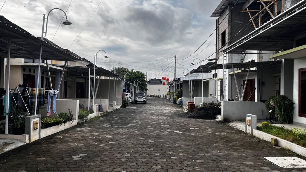 foto posisi tengah perumahan Grand Village Banguntapan