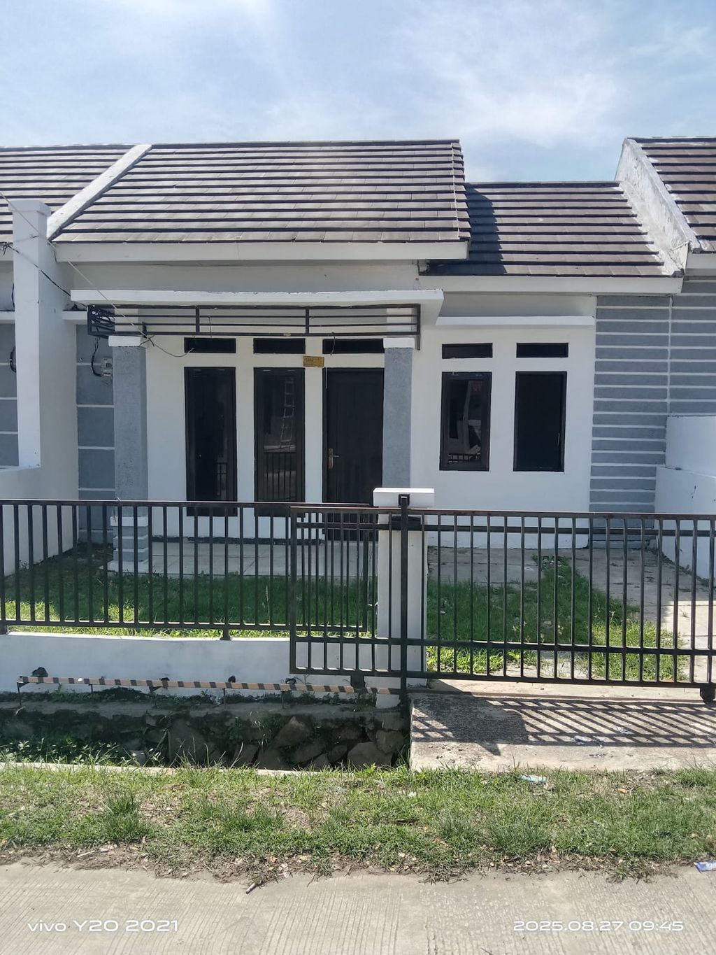 foto tampak rumah tipe Paradise 40/84 perumahan FIRDAUS RESIDENCE 2