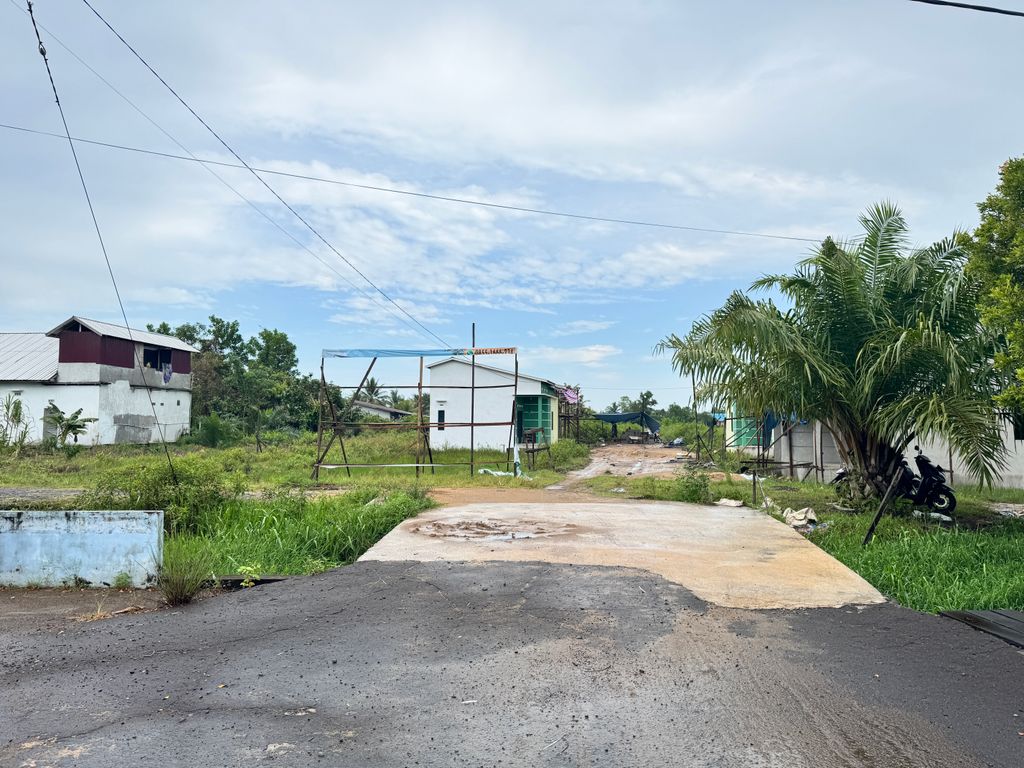 foto gerbang perumahan MULIA KALBAR INDAH