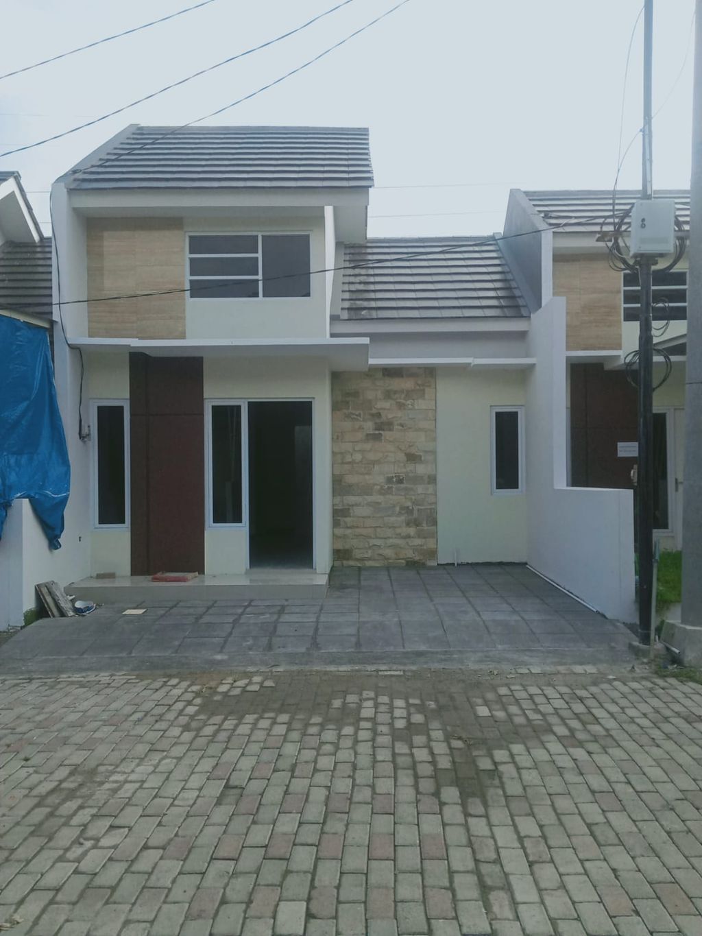 foto tampak rumah tipe P-30 perumahan Graha Amerta Bunder 2