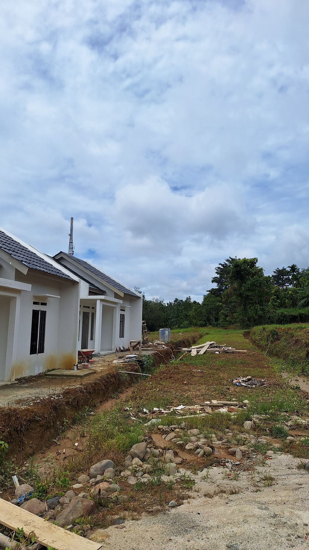 foto posisi tengah perumahan GRIYA MADINA ASRI 2