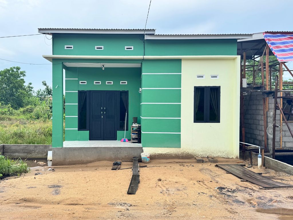 foto tampak rumah tipe 36 perumahan MULIA KALBAR INDAH