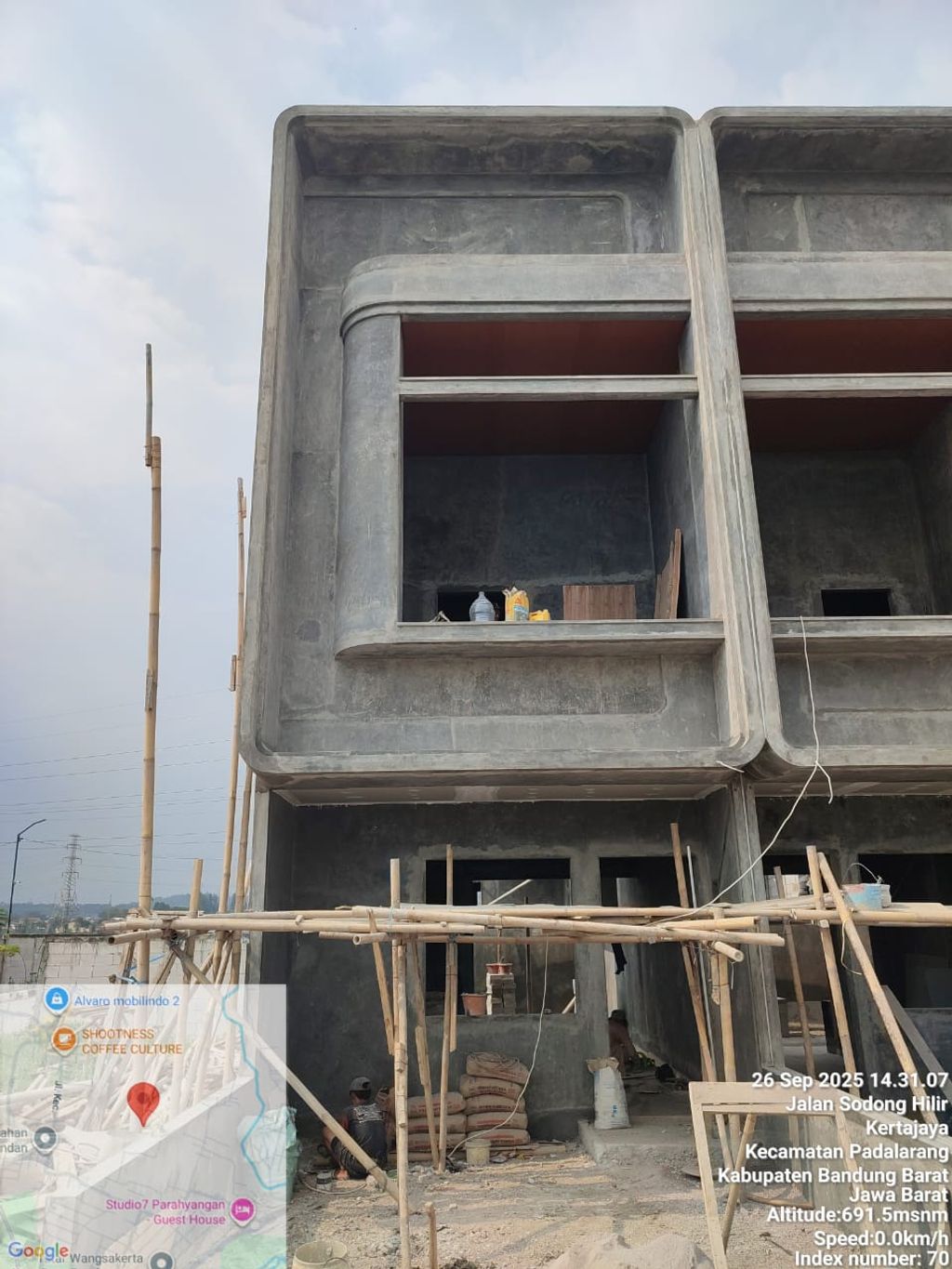 foto tampak rumah tipe 50 Compact Minimalis HC (585) perumahan Cluster Everton