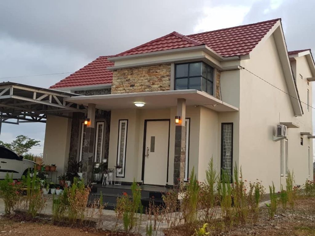 foto tampak rumah tipe 90 perumahan Griya Permata Asri