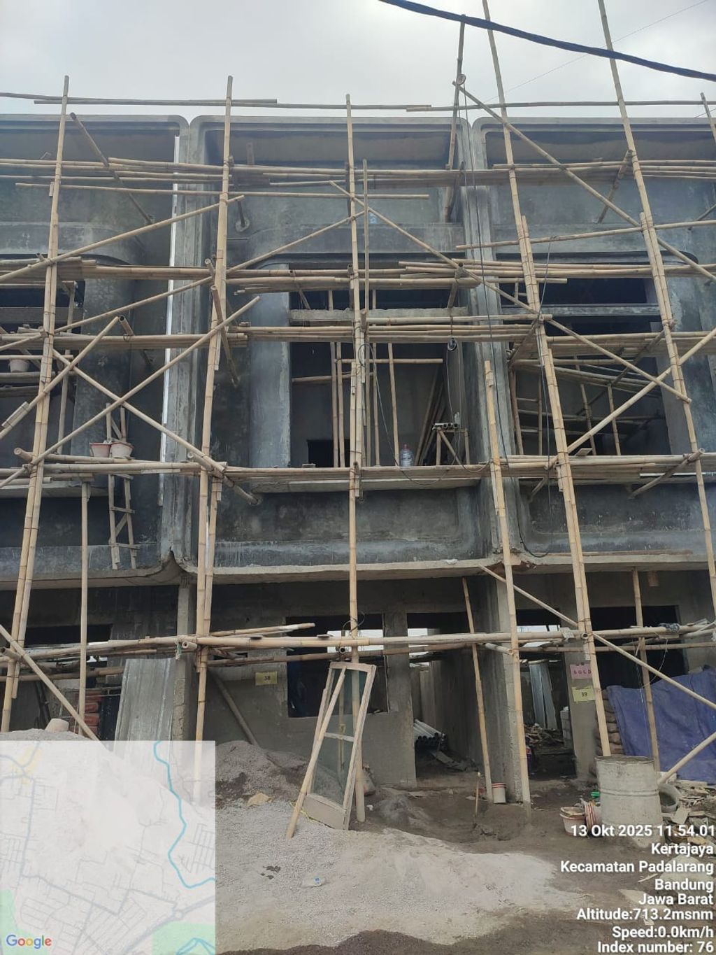 foto tampak rumah tipe 50 Compact Minimalis HC (561) perumahan Cluster Everton