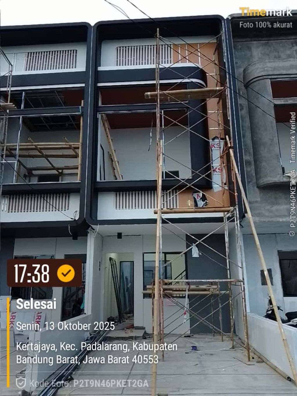 foto tampak rumah tipe 50 Compact Minimalis HC (585) perumahan Cluster Everton