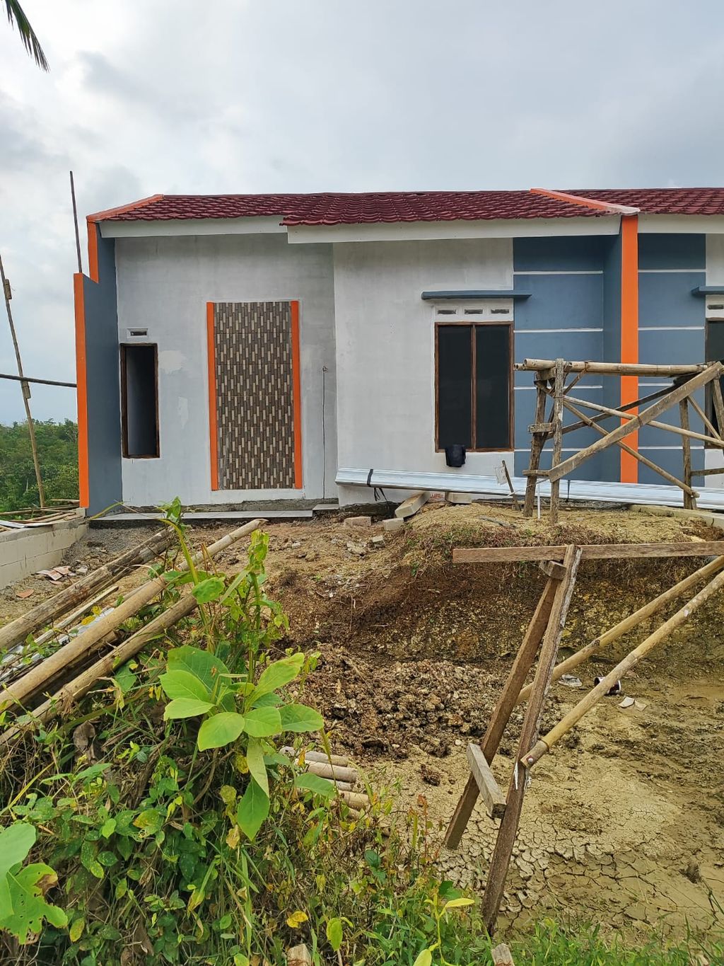 foto tampak rumah tipe BLOK D01 32/66 perumahan GRIYA WRINGIN ASRI