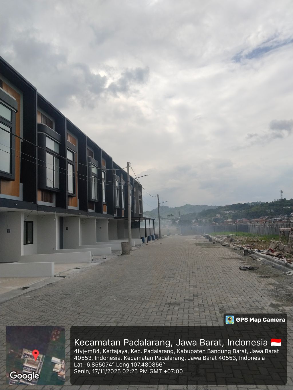 foto posisi tengah perumahan Cluster Everton