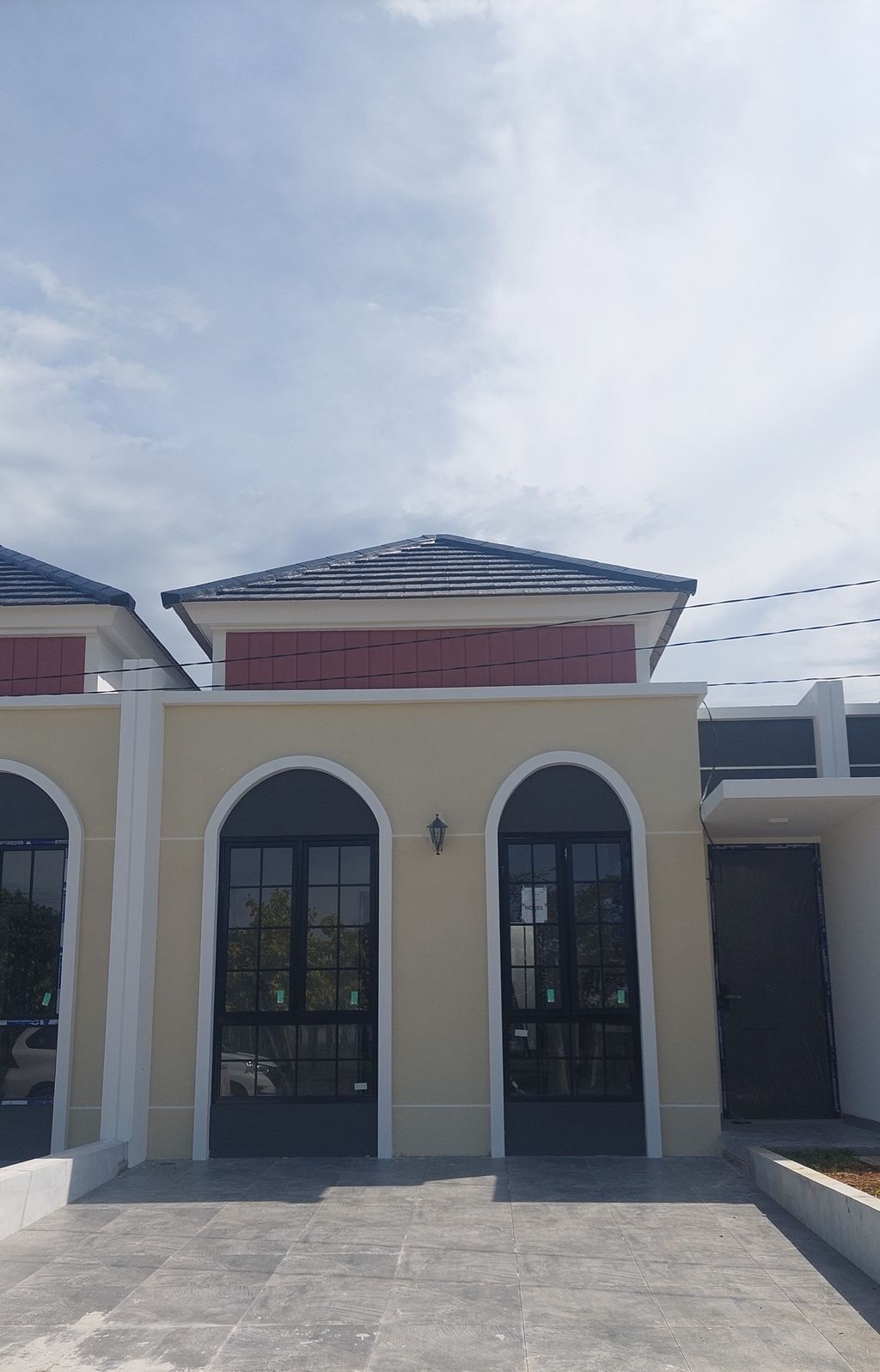 foto tampak rumah tipe VALLEY perumahan VICTORIA VILLAGE