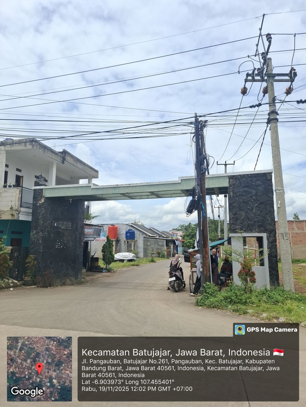 foto gerbang perumahan PANGAUBAN SILIH ASIH TAHAP 6.1A (REVISI)