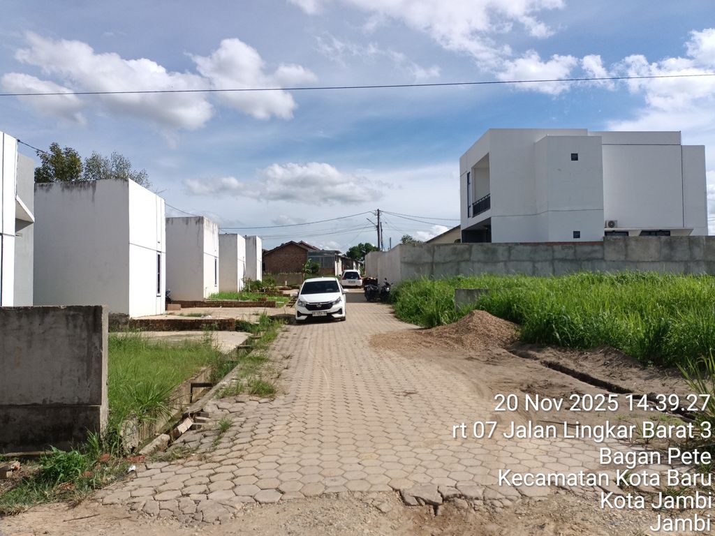 foto posisi tengah perumahan ANNISA RESIDENCE