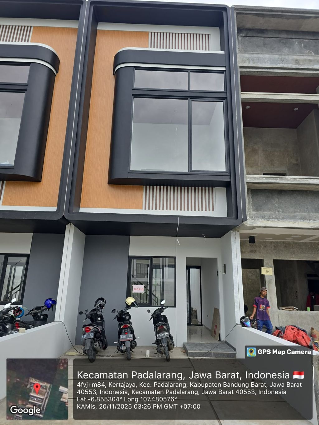foto tampak rumah tipe 50 Compact Minimalis HC (585) perumahan Cluster Everton