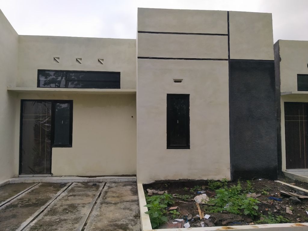 foto tampak rumah tipe 30/83 perumahan Marison Gondowangi Regency
