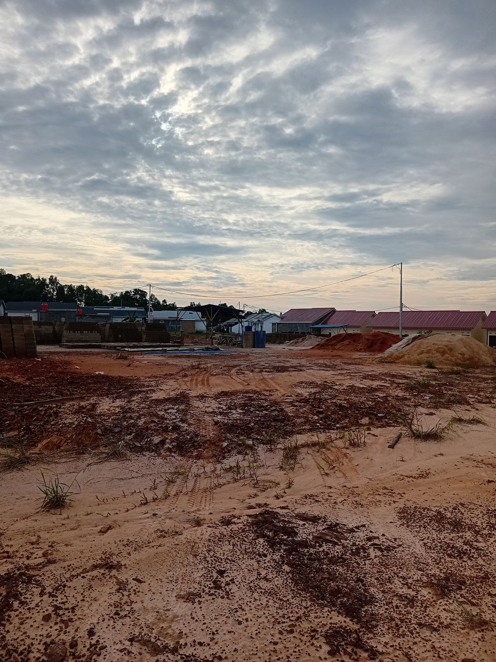 foto posisi tengah perumahan GESYA GURINDAM 3