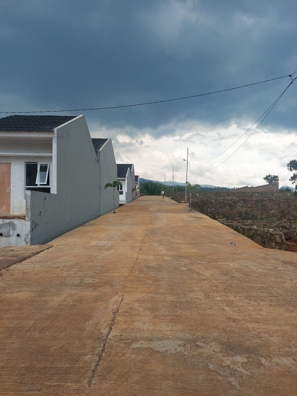 foto posisi tengah perumahan GRIYA CIHANYIR PERMAI