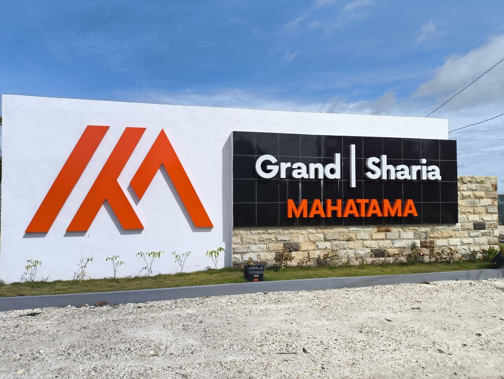 foto gerbang perumahan Grand Sharia Mahatama