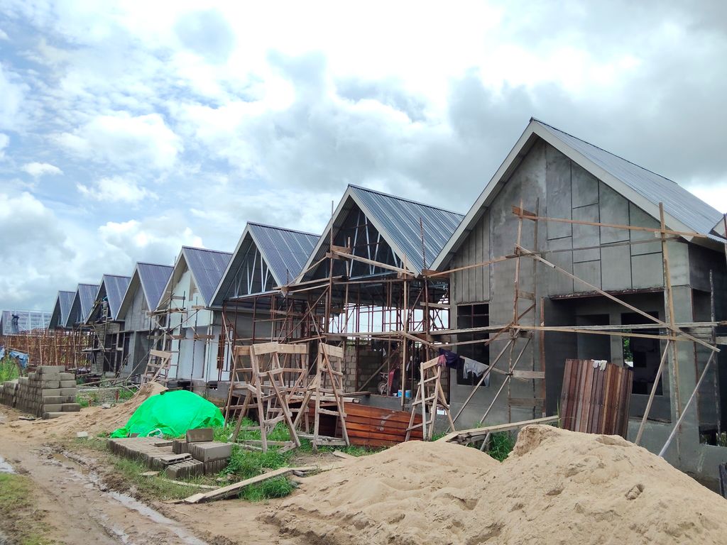 foto posisi tengah perumahan PERUMAHAN GREEN AULIA 4