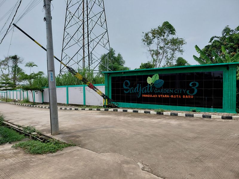 foto gerbang perumahan Sadjati Garden City 3