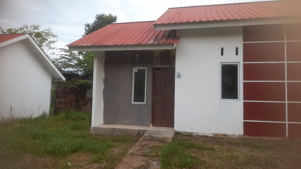foto tampak rumah tipe RST 36/108 Baru perumahan Perumnas Bumi Air Raja
