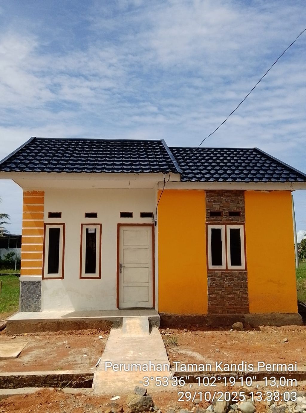 foto tampak rumah tipe 36 perumahan TAMAN KANDIS PERMAI