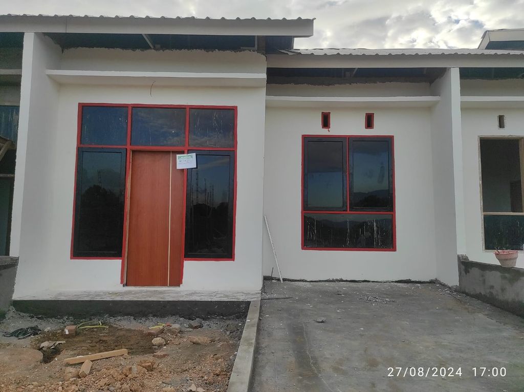 foto tampak rumah tipe 36/72 perumahan GRAND RAYA KARIANGO TAHAP 3
