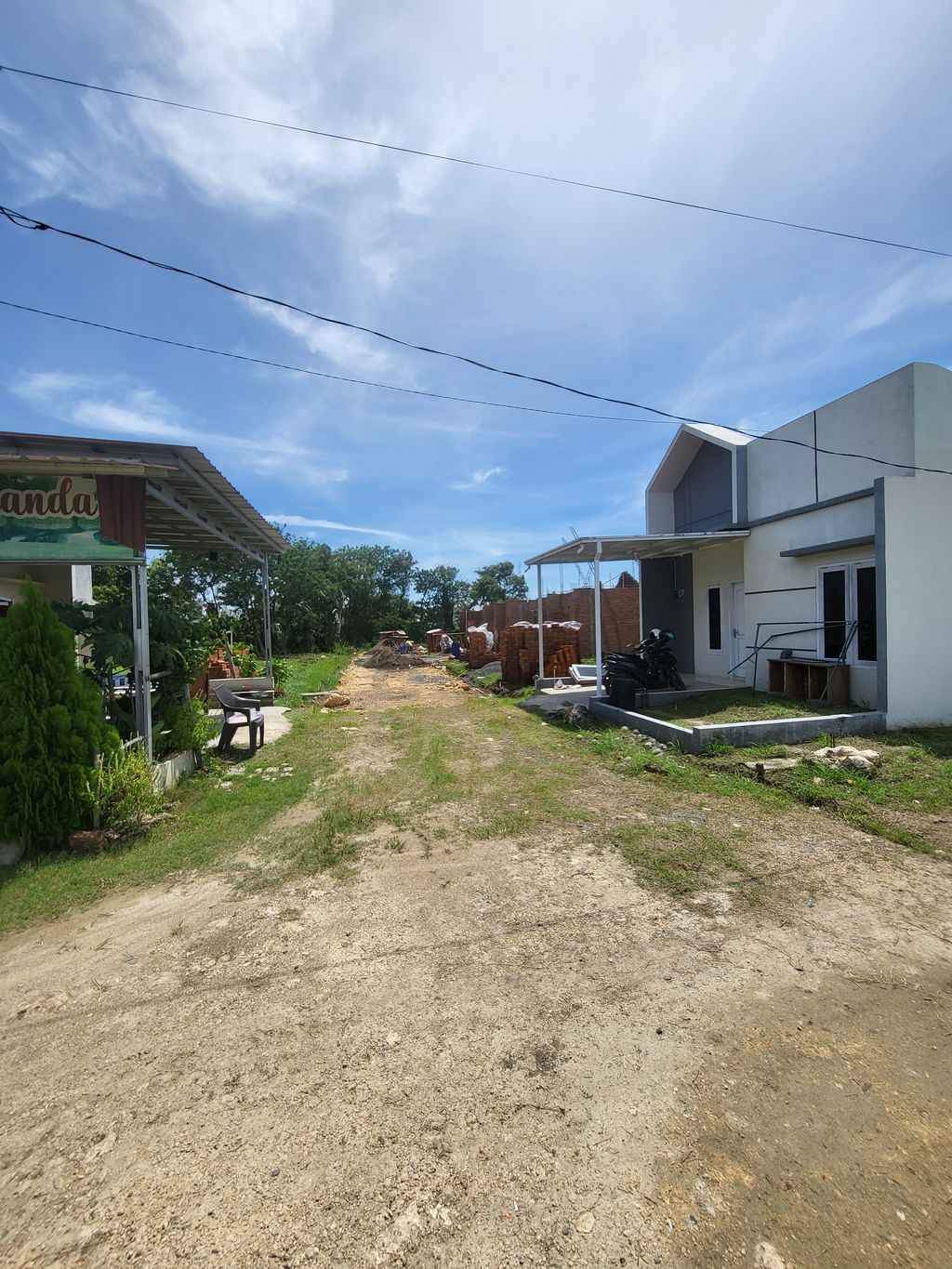 foto posisi tengah perumahan GRIYA PESONA ALAMANDA