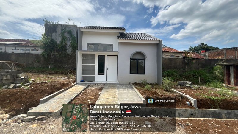 foto contoh rumah perumahan Golden Valley