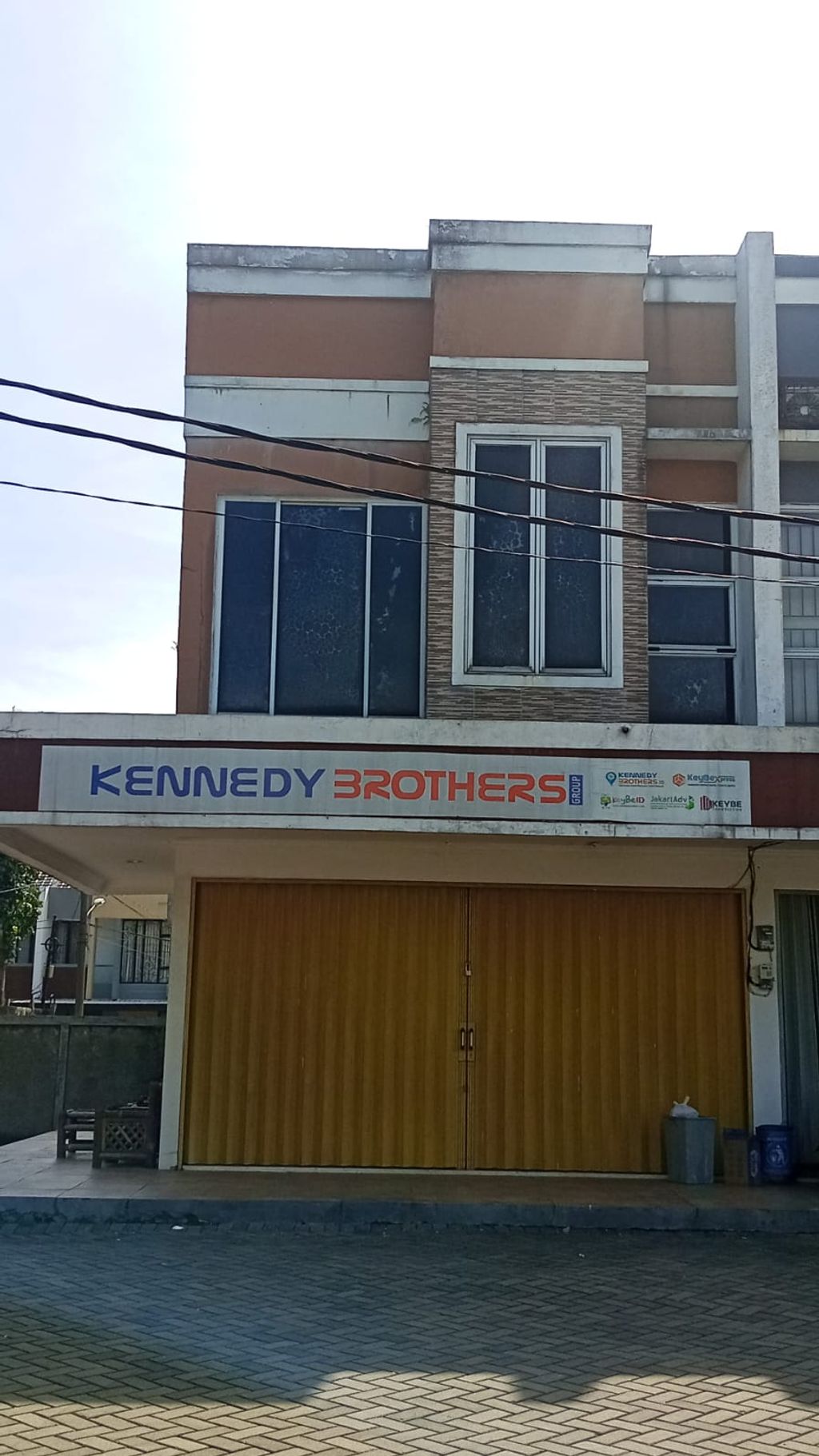 foto tampak rumah tipe Ruko A perumahan BHUMI KALINGGA