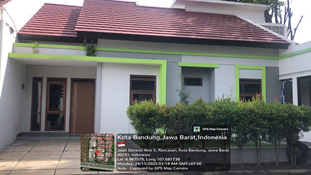 foto tampak rumah tipe 166/180 perumahan DERWATI MAS