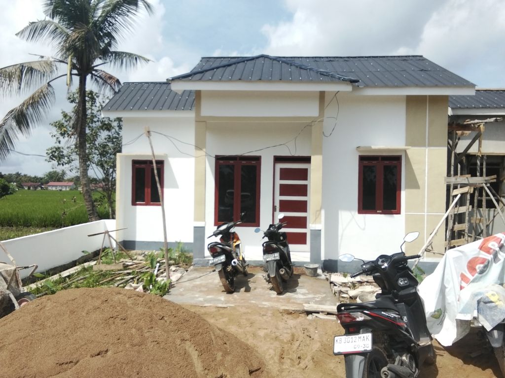 foto tampak rumah tipe 36 perumahan Kentura Permai Residence